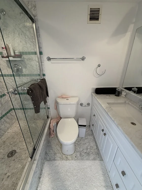 8 Museum Way, East Cambridge