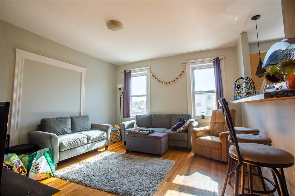 6 Belmont St, Spring Hill