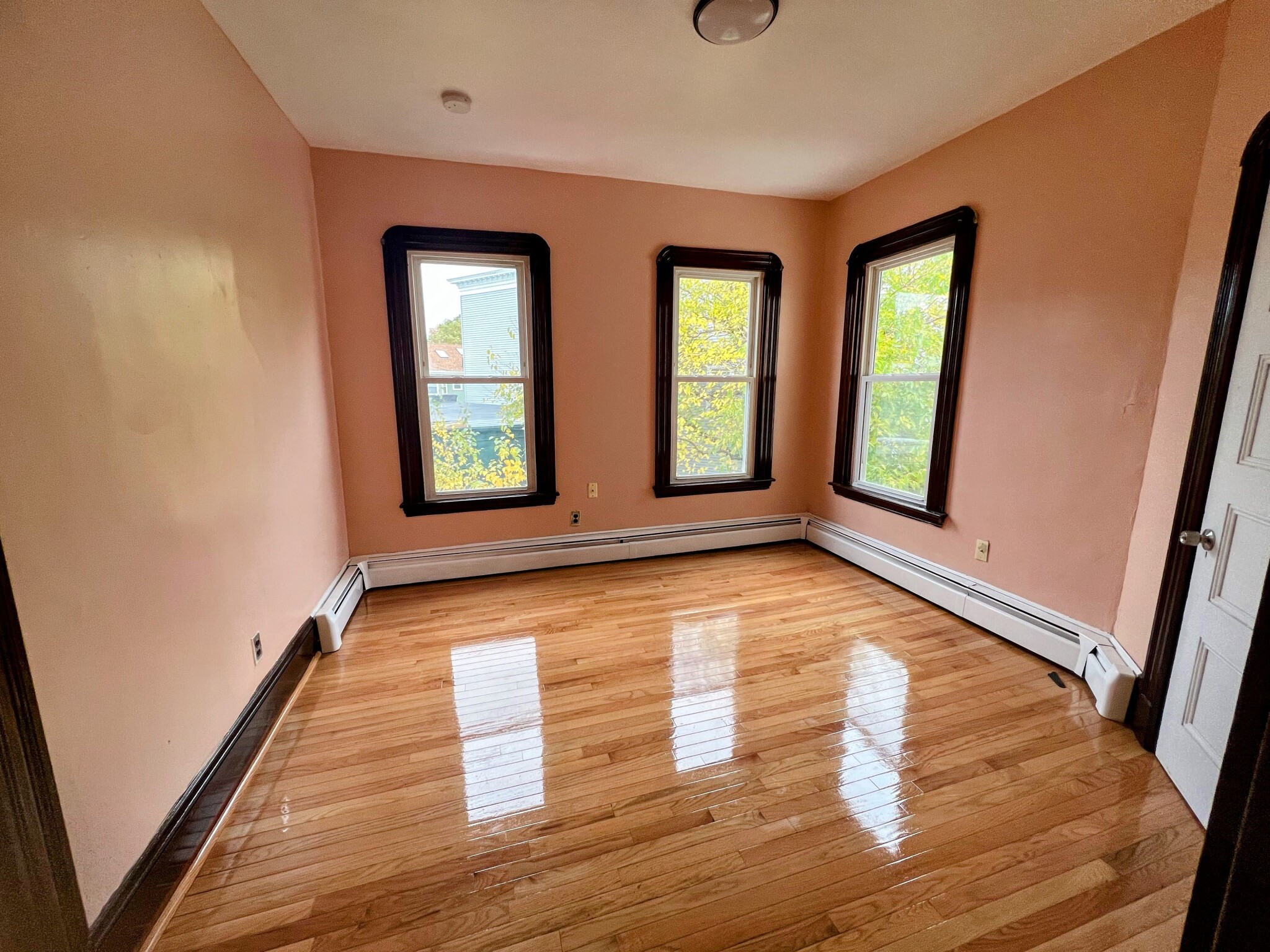 61 Tufts St, East Somerville