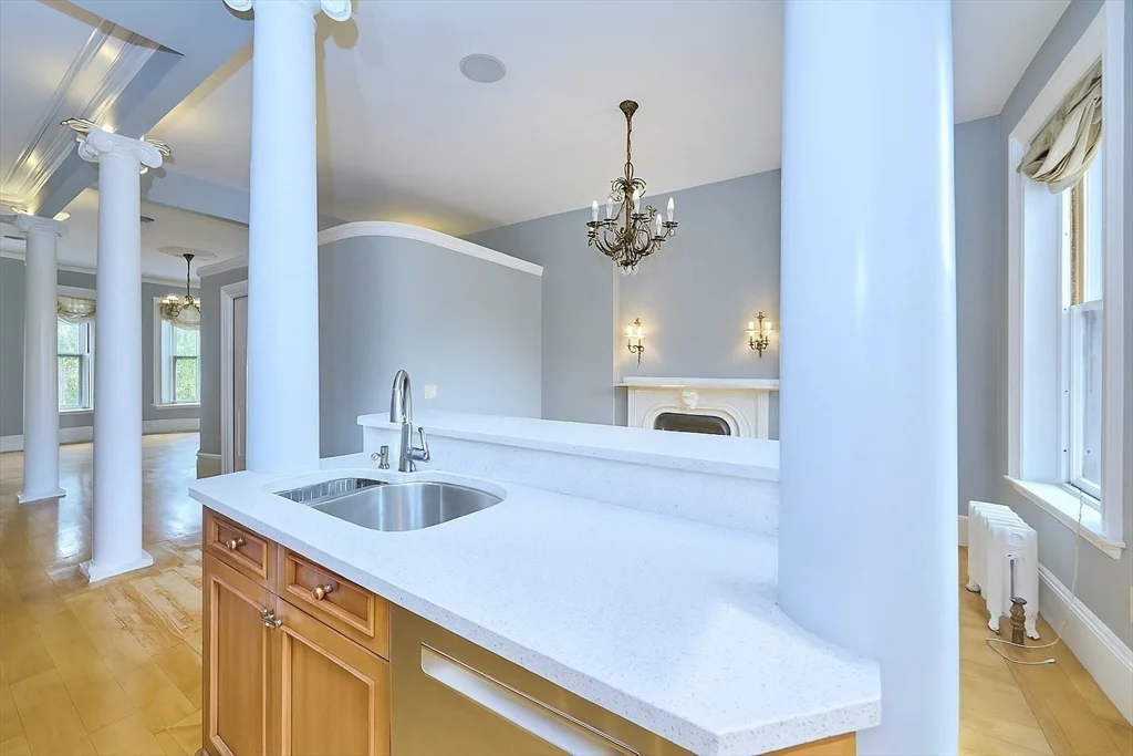 34 Yarmouth St, South End