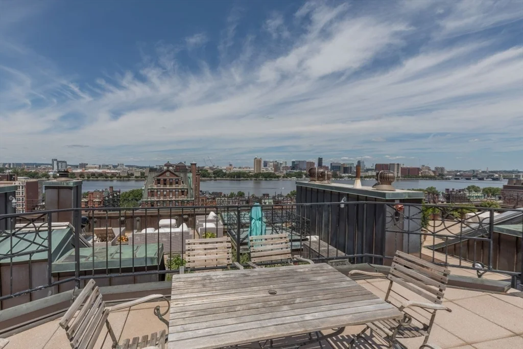 416 Marlborough St, Back Bay