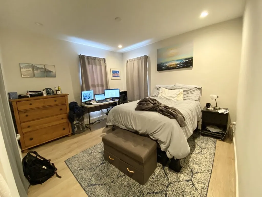 118 Buttonwood, Boston