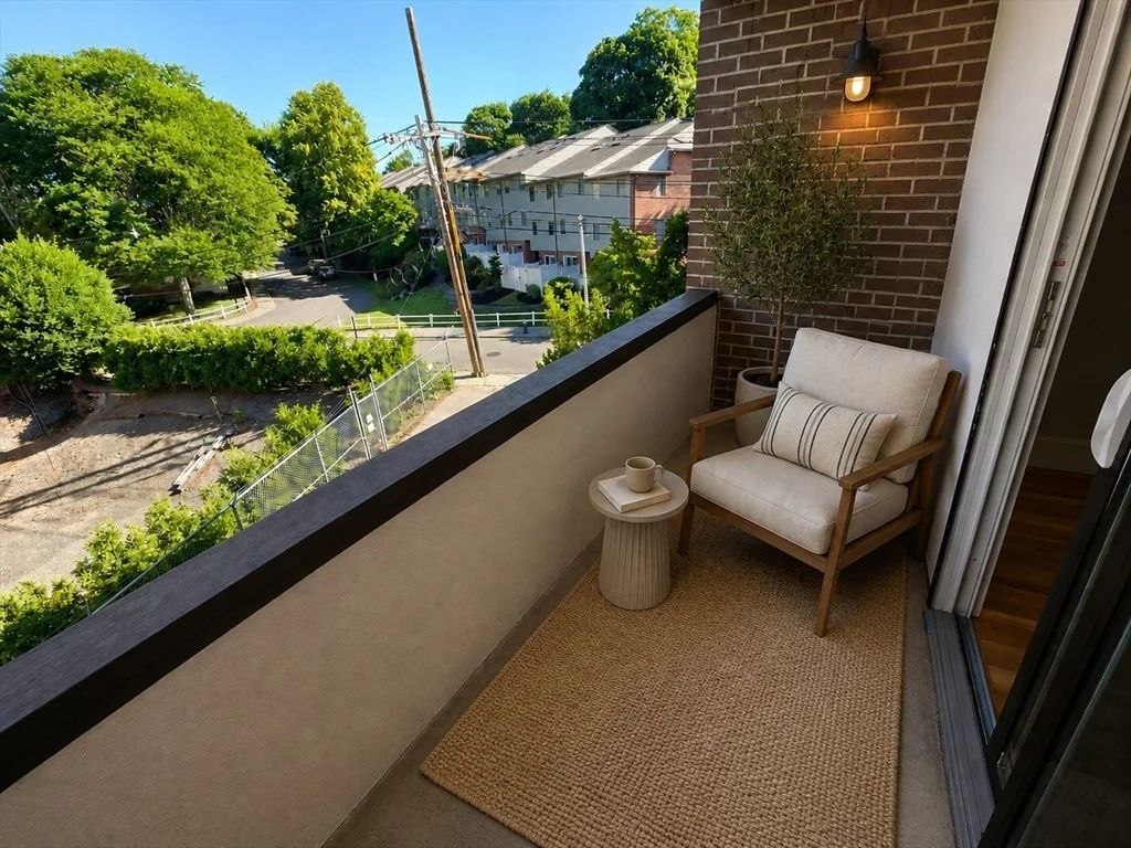 94 Beaconsfield Rd, Brookline Hills