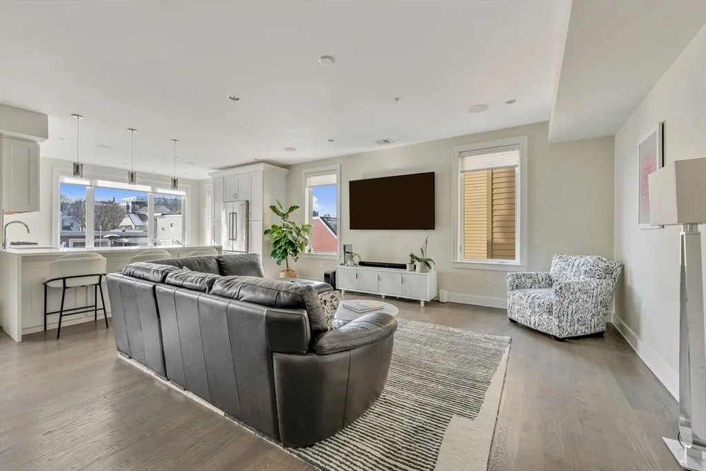 405 West First, South Boston