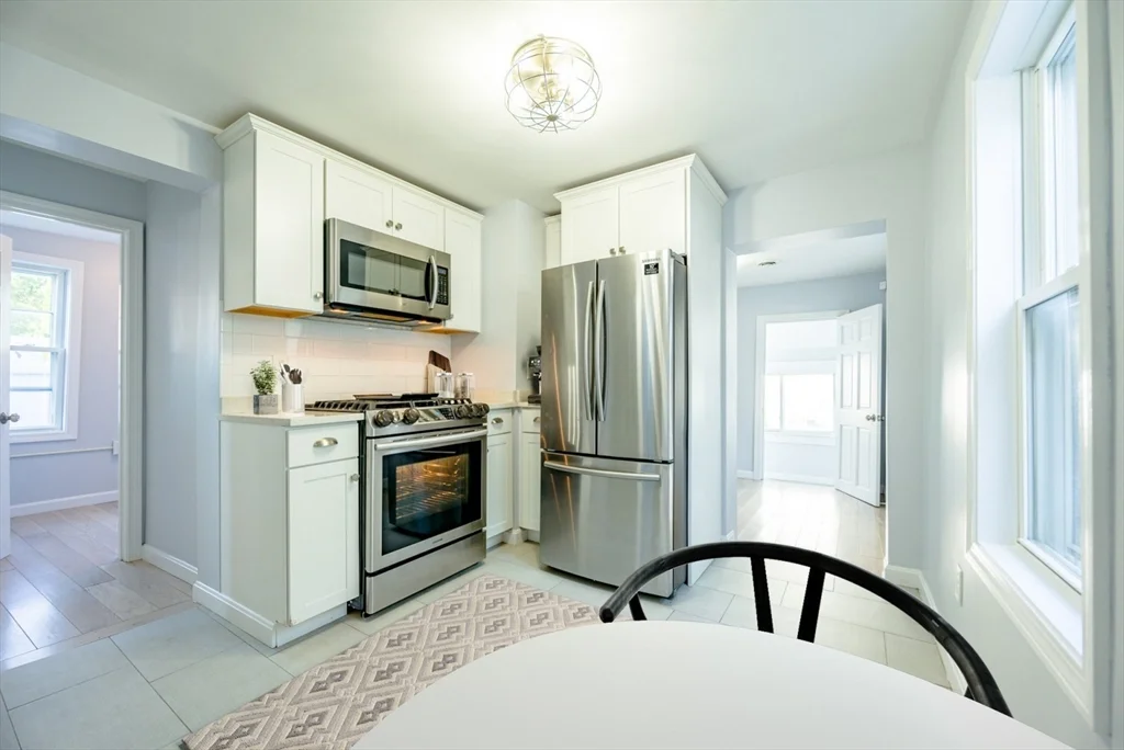 1 Avalon St, Revere