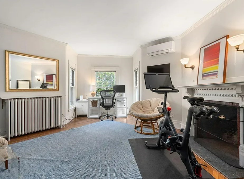 44 High St, Brookline Village