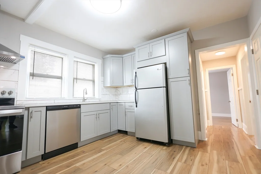 31 Graham St, Quincy