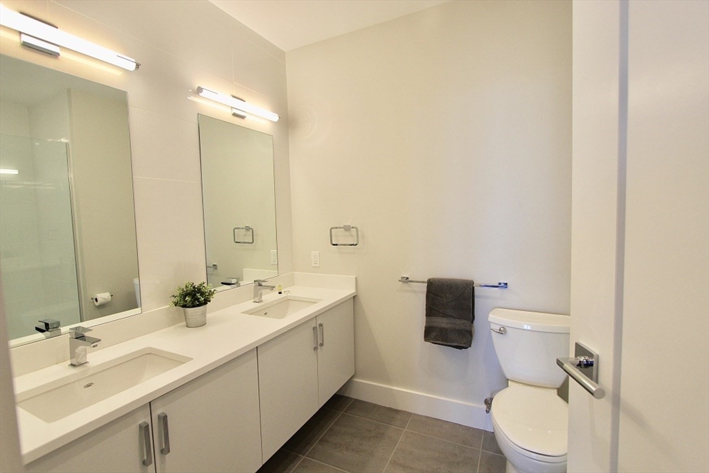 434 Mcgrath Highway, Prospect Hill