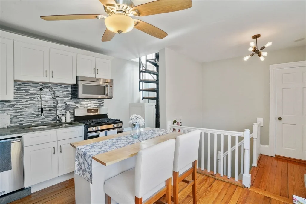 79 Pearl St, Charlestown