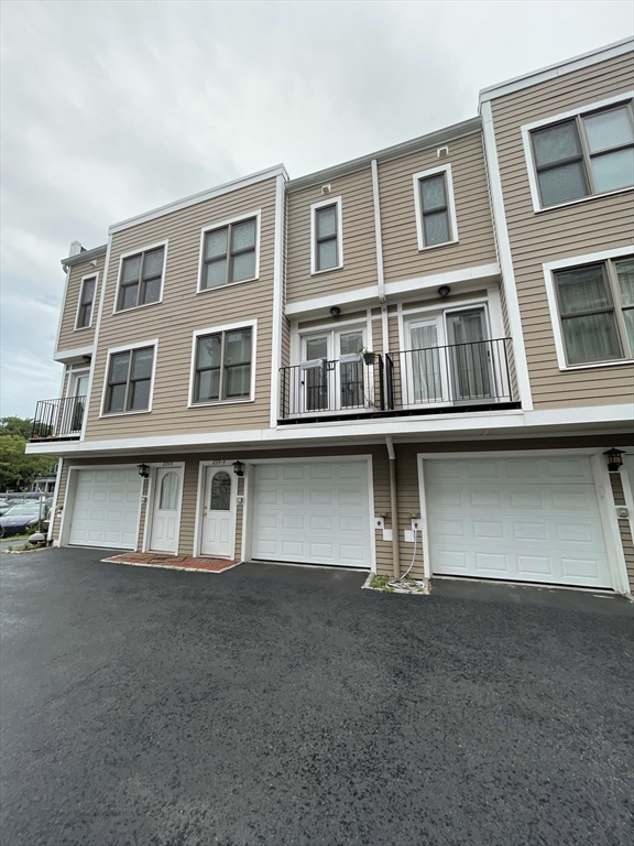 239 Prospect St, The Port