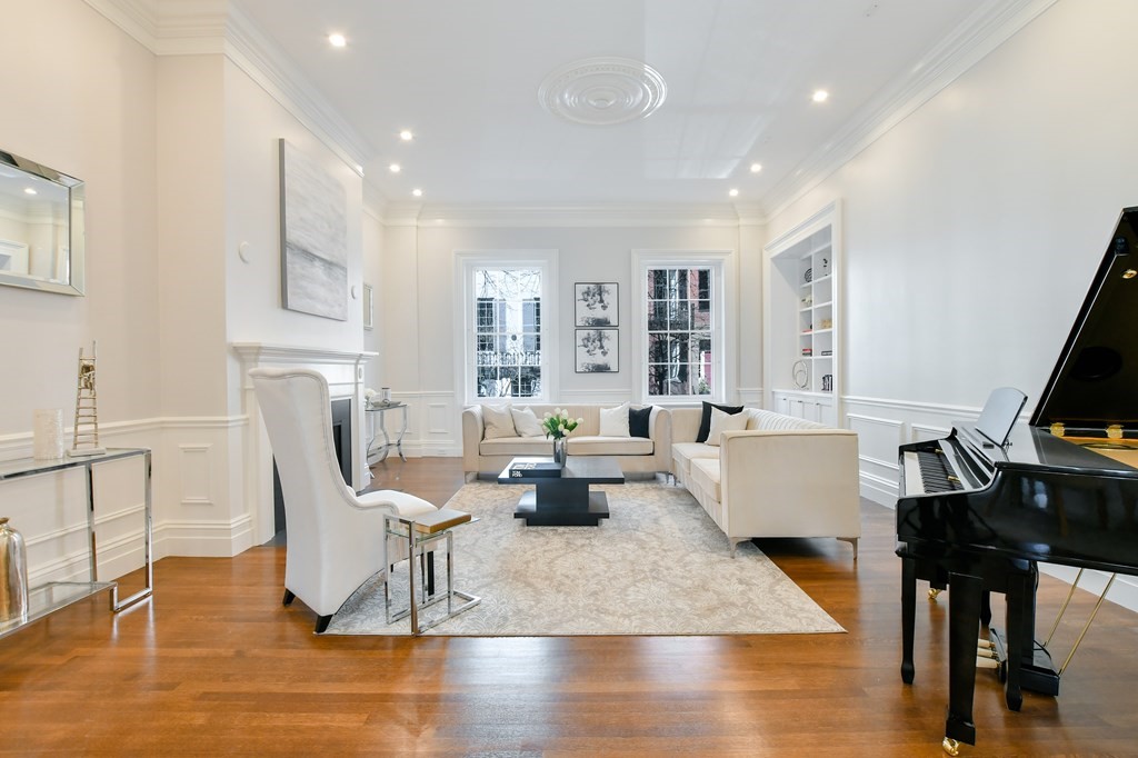 20 Chestnut St, Beacon Hill