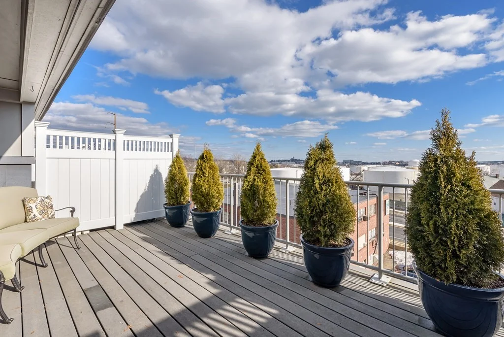 210 Broadway, Everett