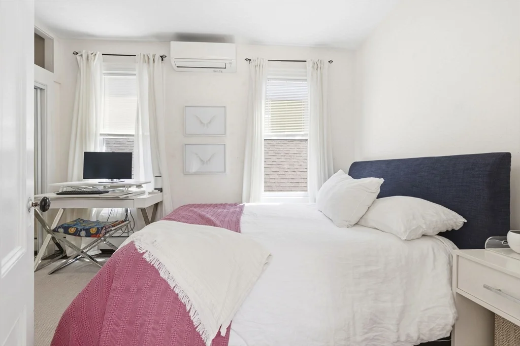 530-532 E Sixth St, South Boston