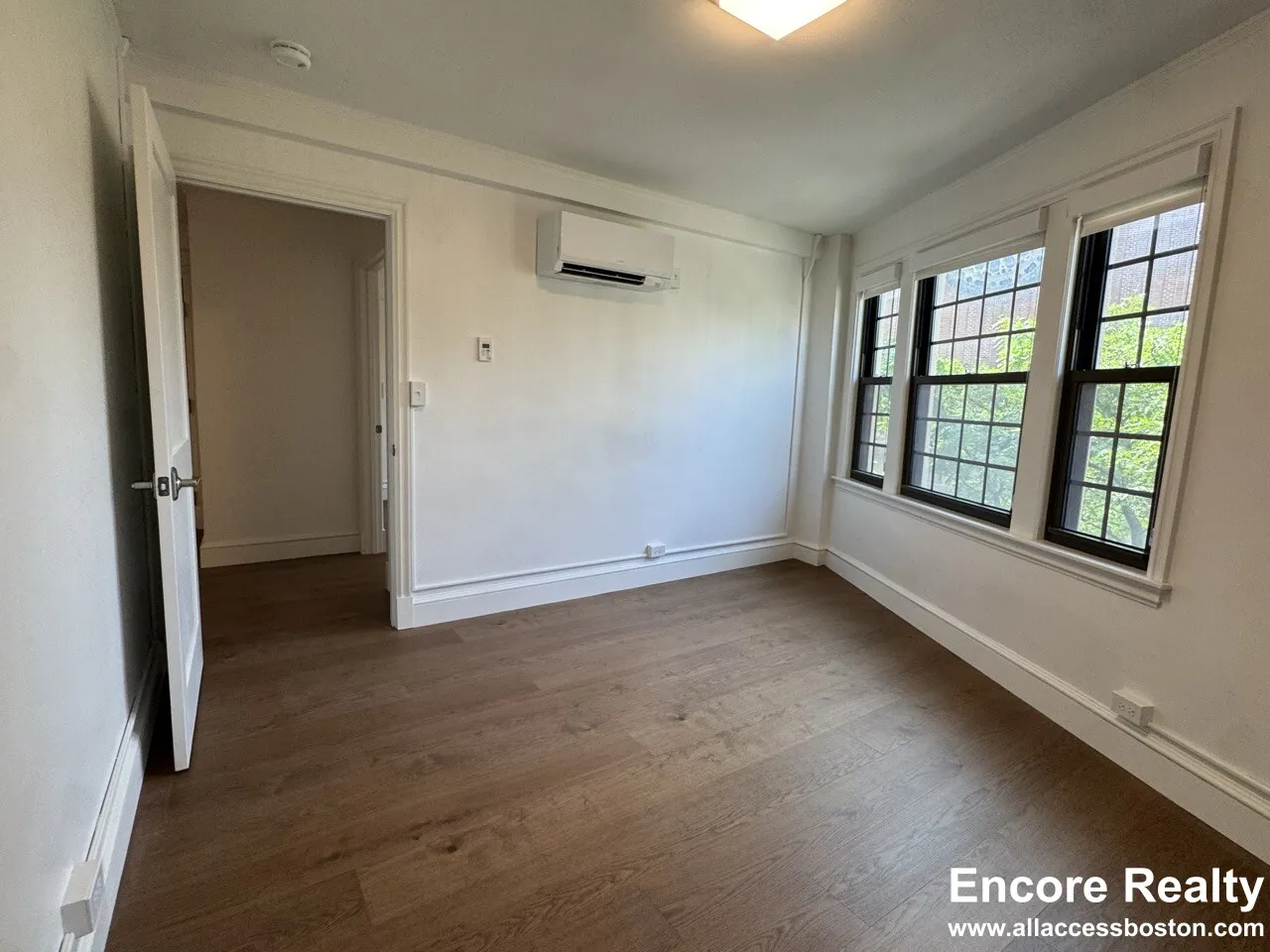 1200 Massachusetts Ave, Riverside