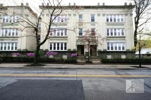 330 Saint Paul St, North Brookline