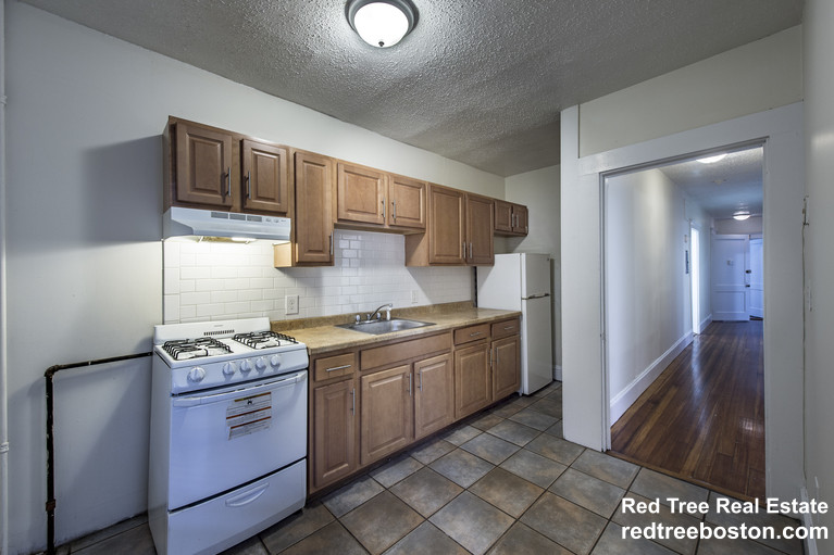 520 Cambridge St, Allston