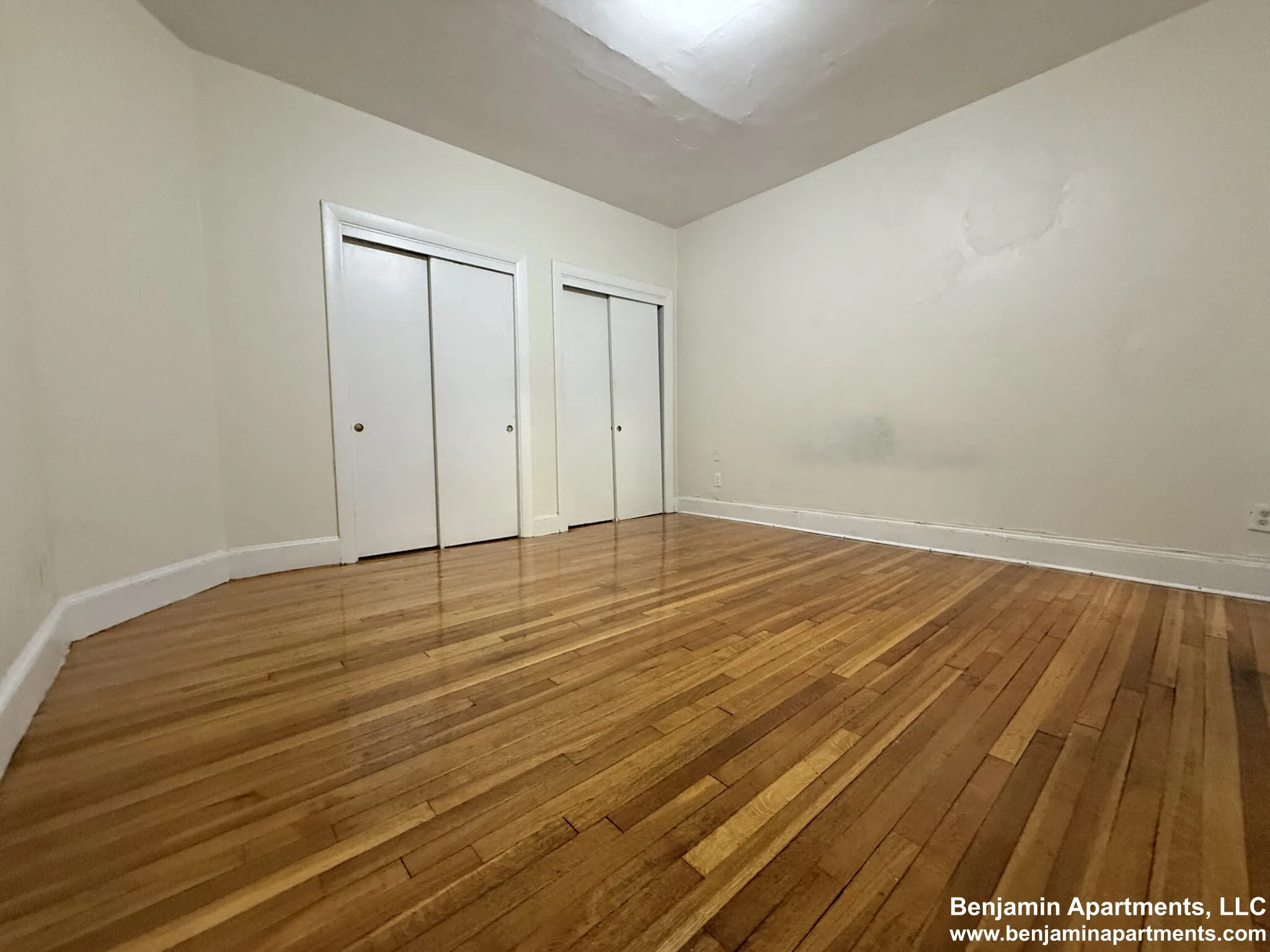 33 Lancaster Ter, Corey Hill