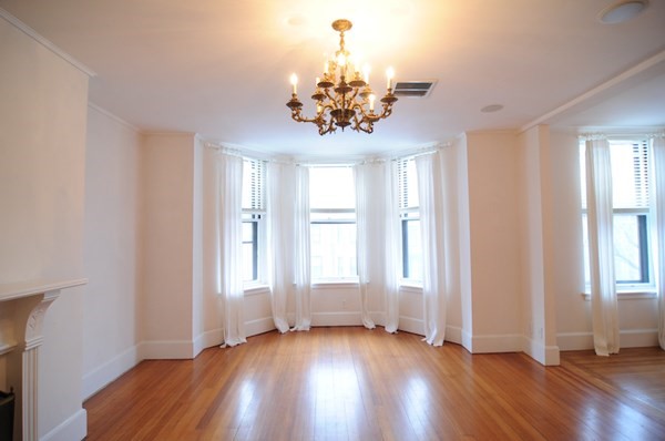 238 Marlborough St, Back Bay