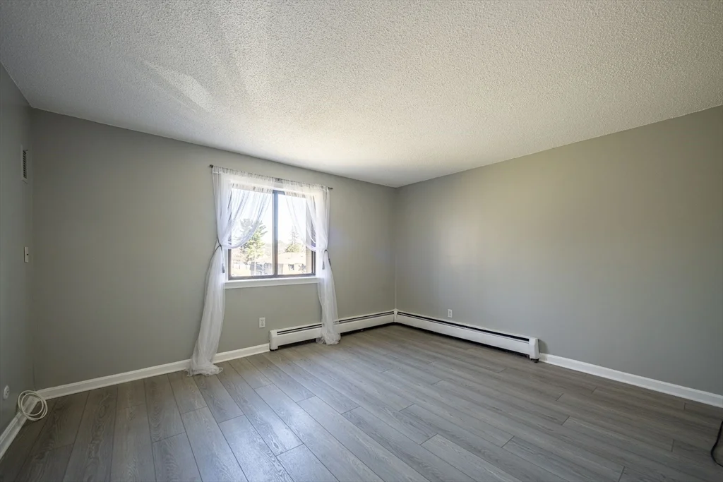 645 W Lowell Ave, Zip 01832