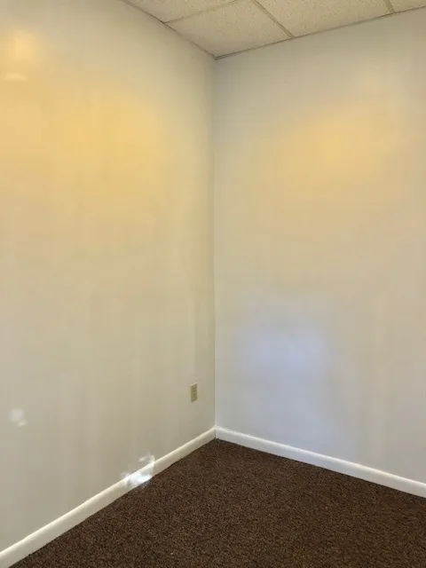 1077 Beacon St, Longwood