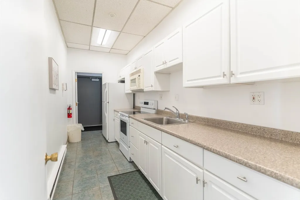 144 Marble, Stoneham