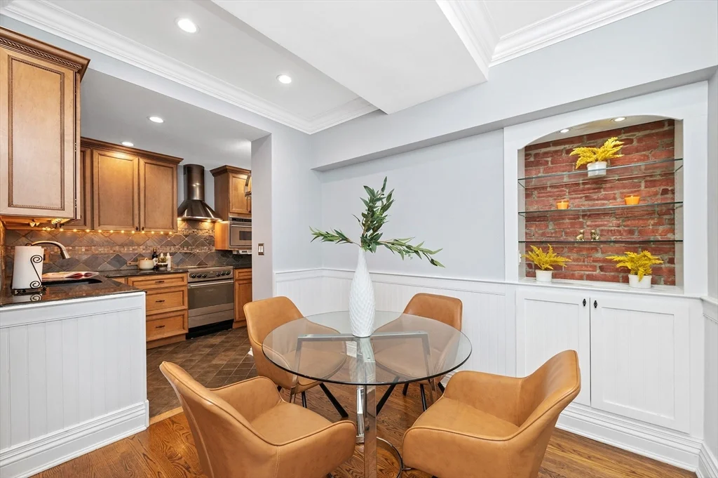 135 Commonwealth Ave, Back Bay