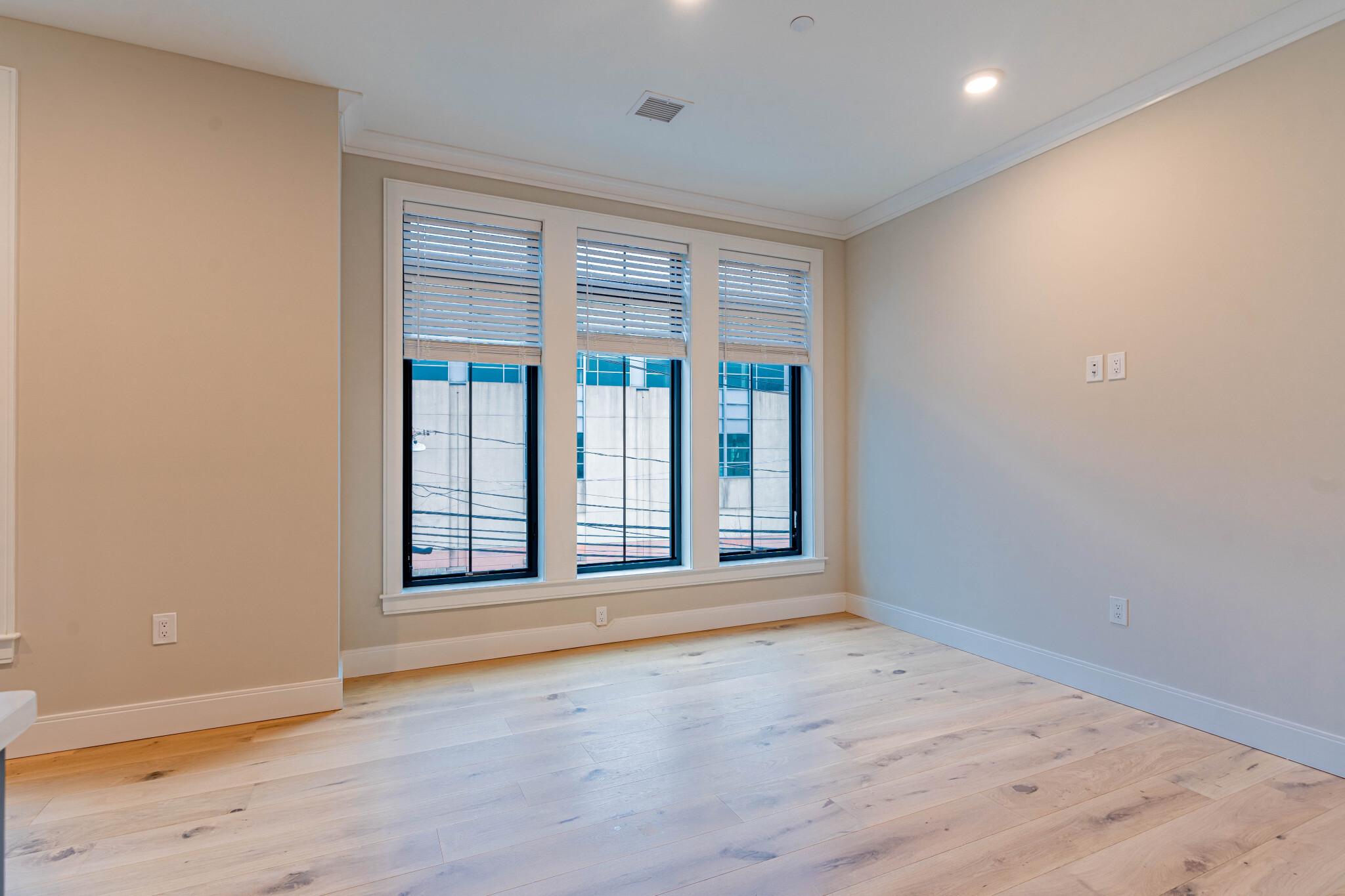 157 Everett St, Allston