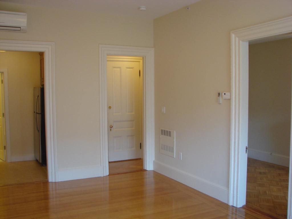 404 Marlborough St, Back Bay