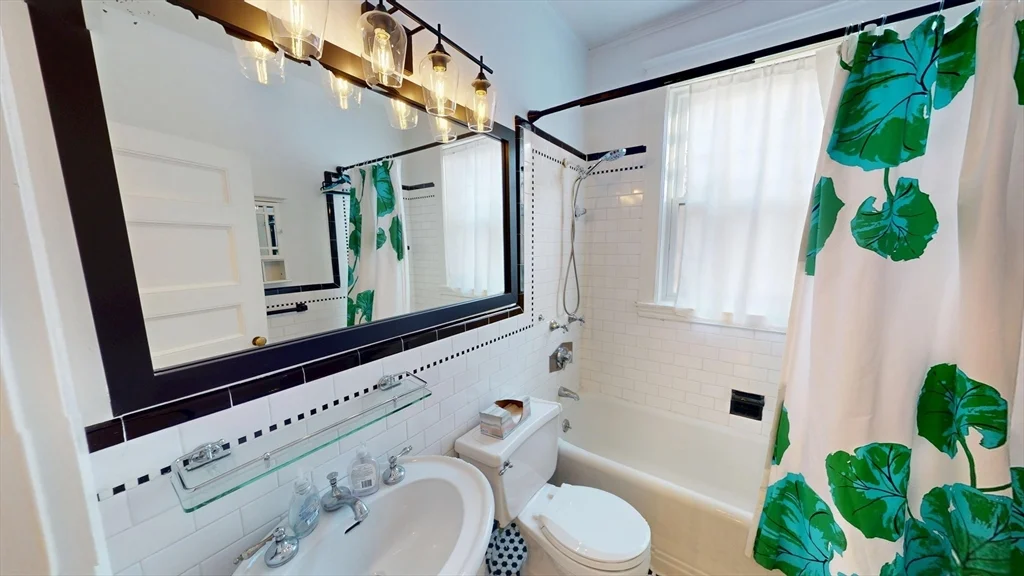 42 Englewood Ave, Brighton