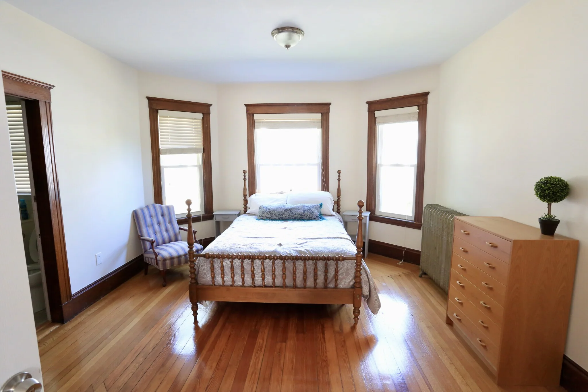 124 Forest St, Medford