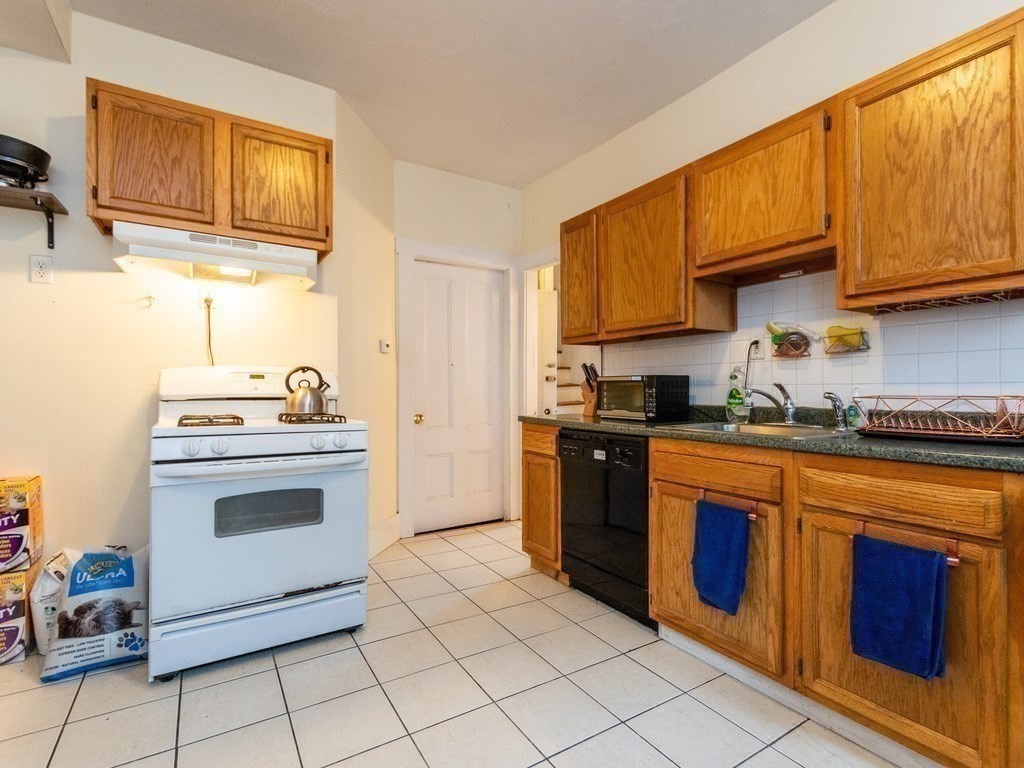 17 Cushman Rd, Brighton