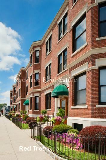 5 Barrows St, Allston