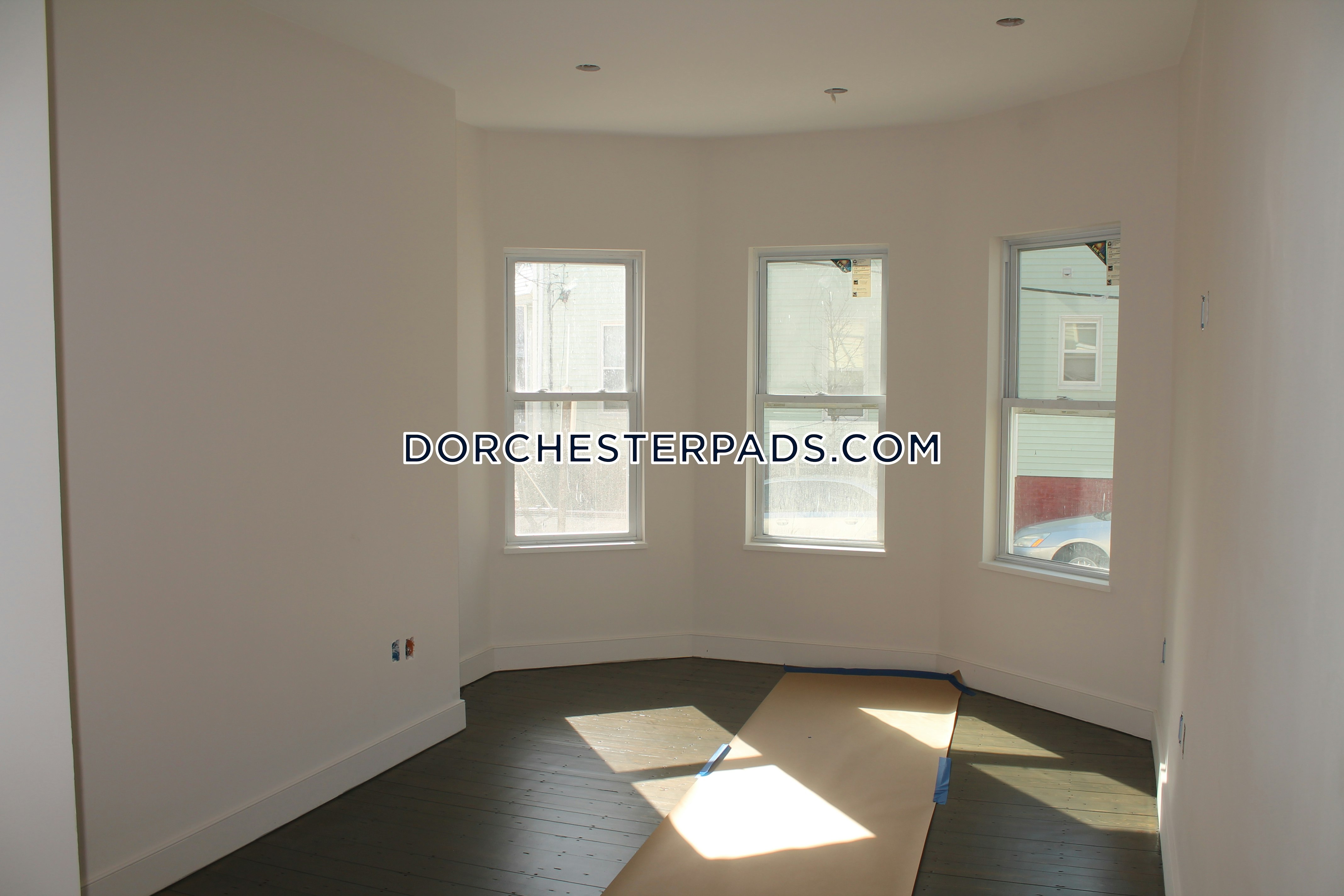 5 bed, 3 bath apartment for rent at 22-24 Harbor View Unit 1, Dorchester — photo 9 of 10