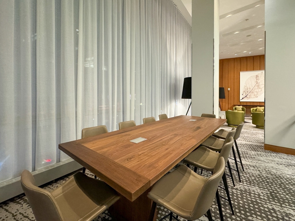 110 Stuart St, Back Bay