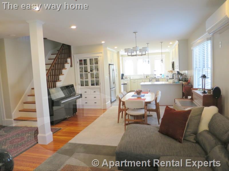 17 Dickson St, Teele Square