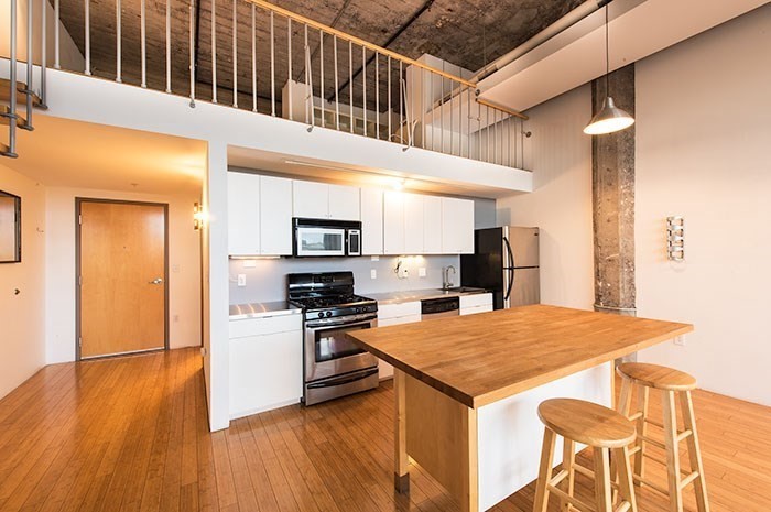 156 Porter St, East Boston