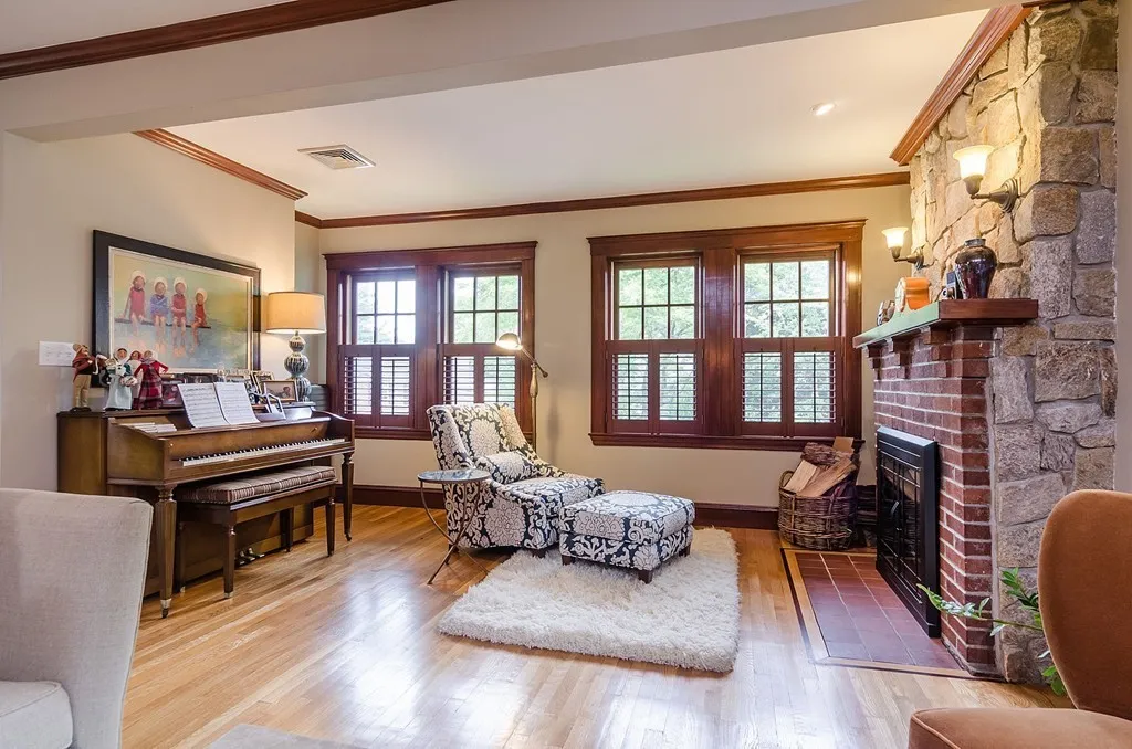 26 South Gate Park, West Newton