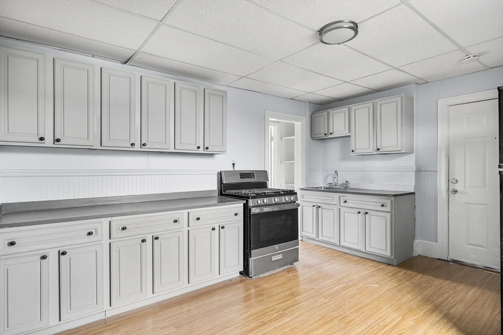 10 Sycamore St, Worcester