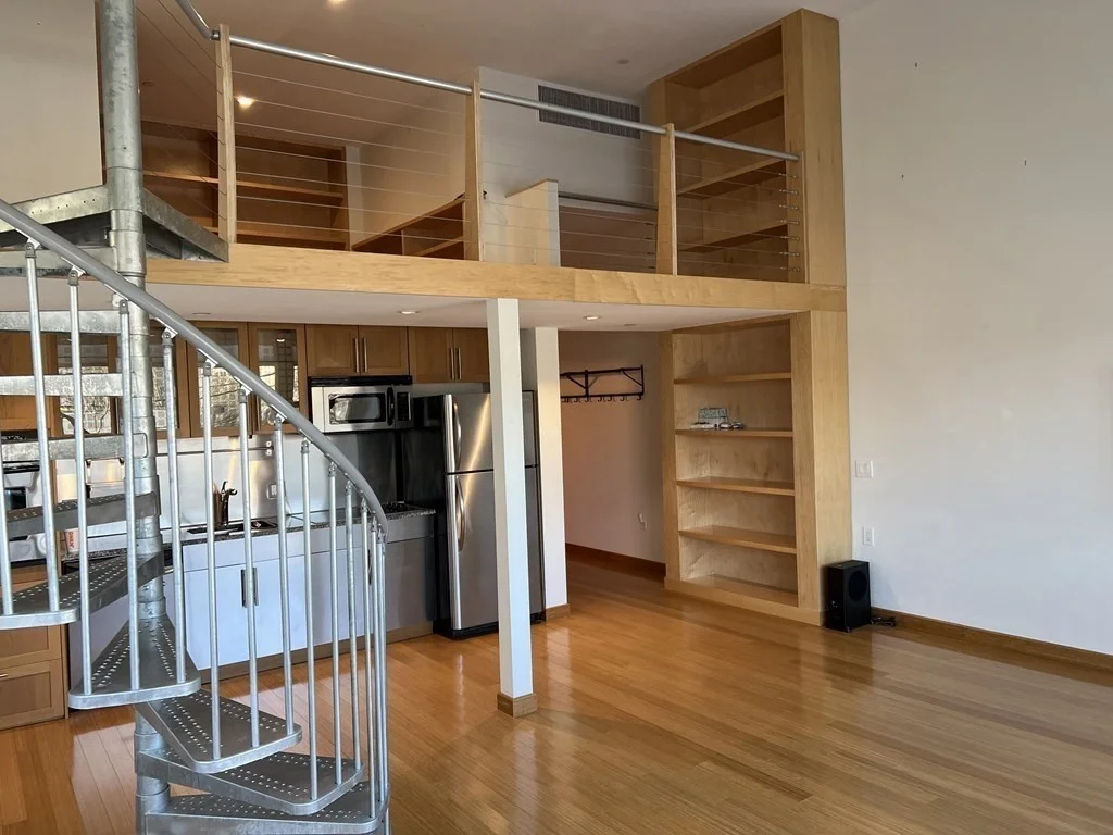 290 Pleasant St, Watertown