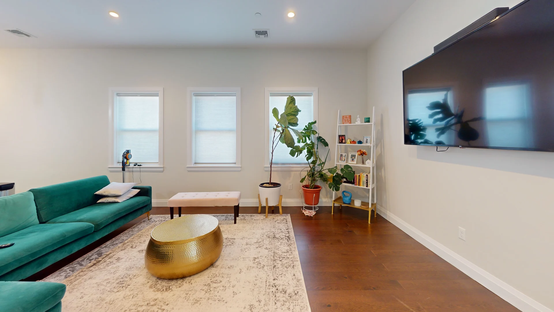 118 Barnes Ave, East Boston