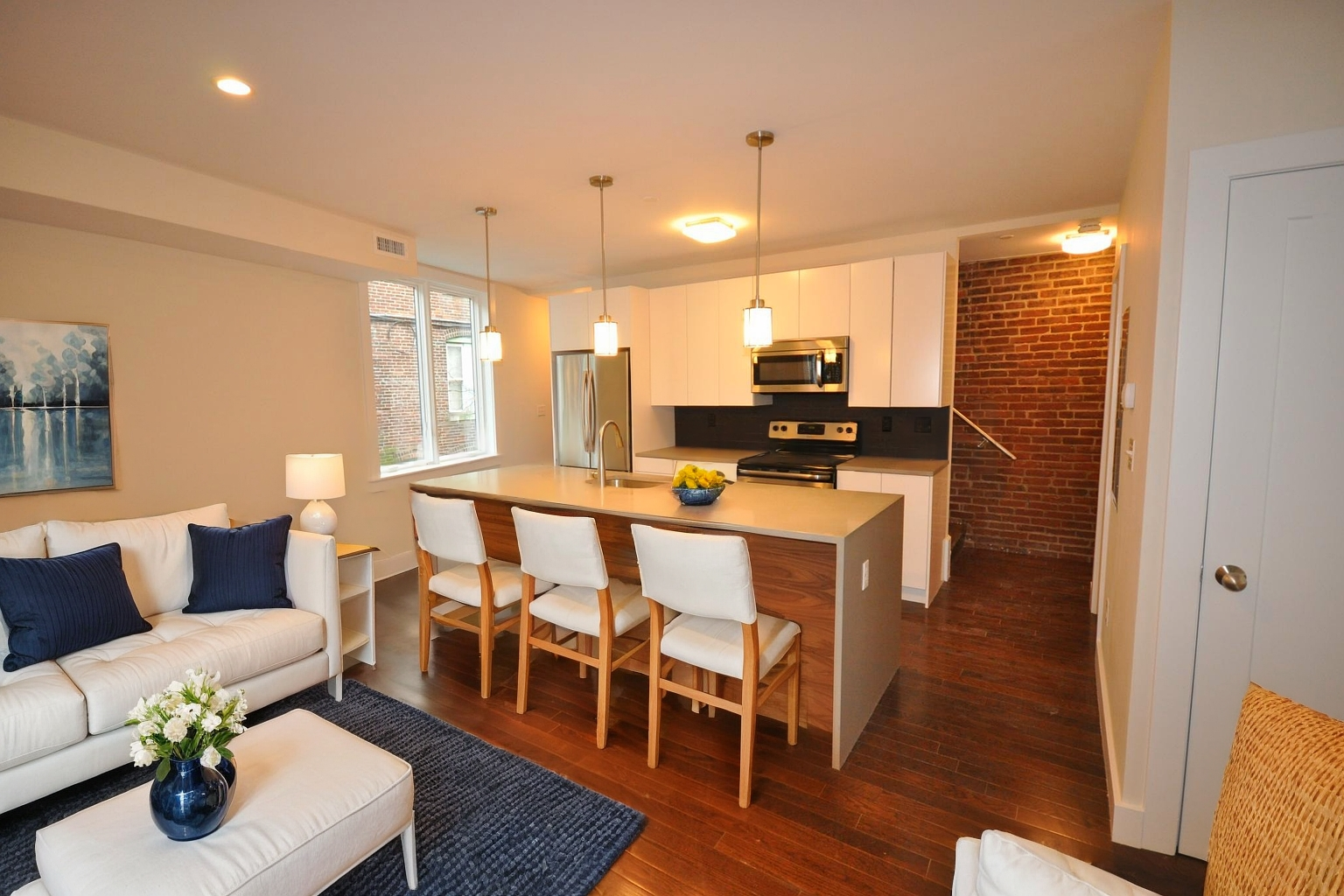 4 bed, 2.5 bath apartment for rent at 20 Sussex St Unit 20, Roxbury