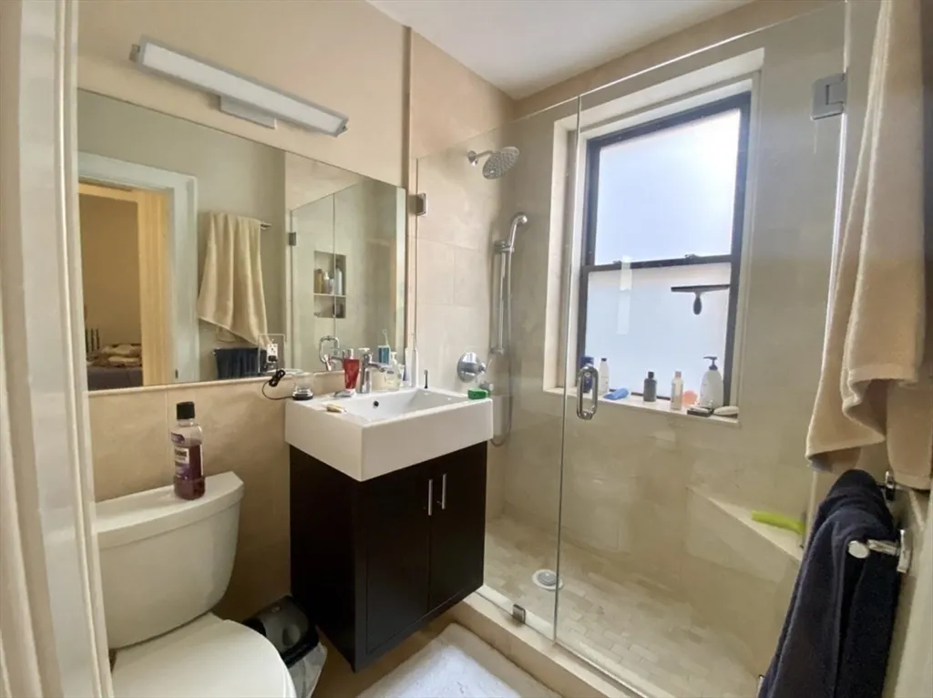 382 Commonwealth Ave, Back Bay