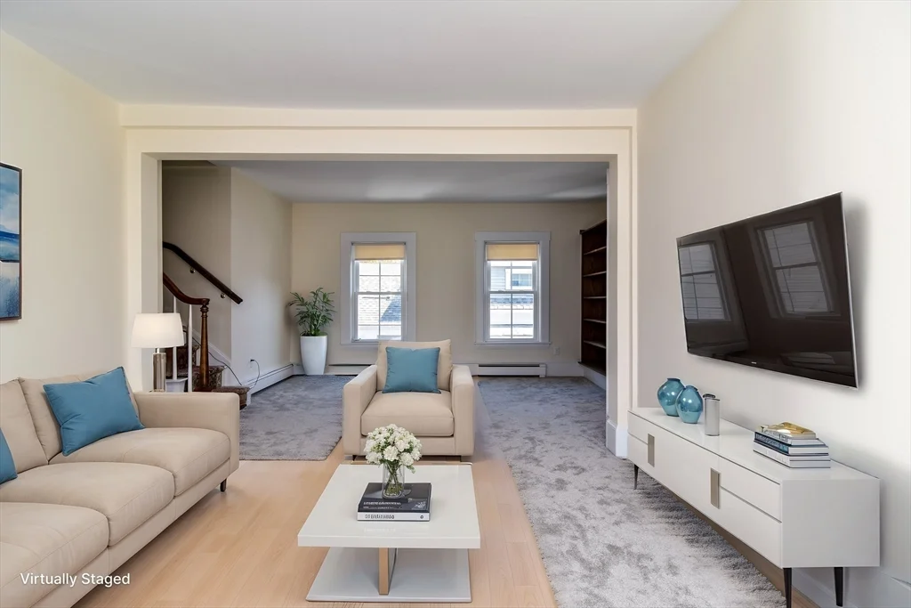 110 Main St, Hopkinton