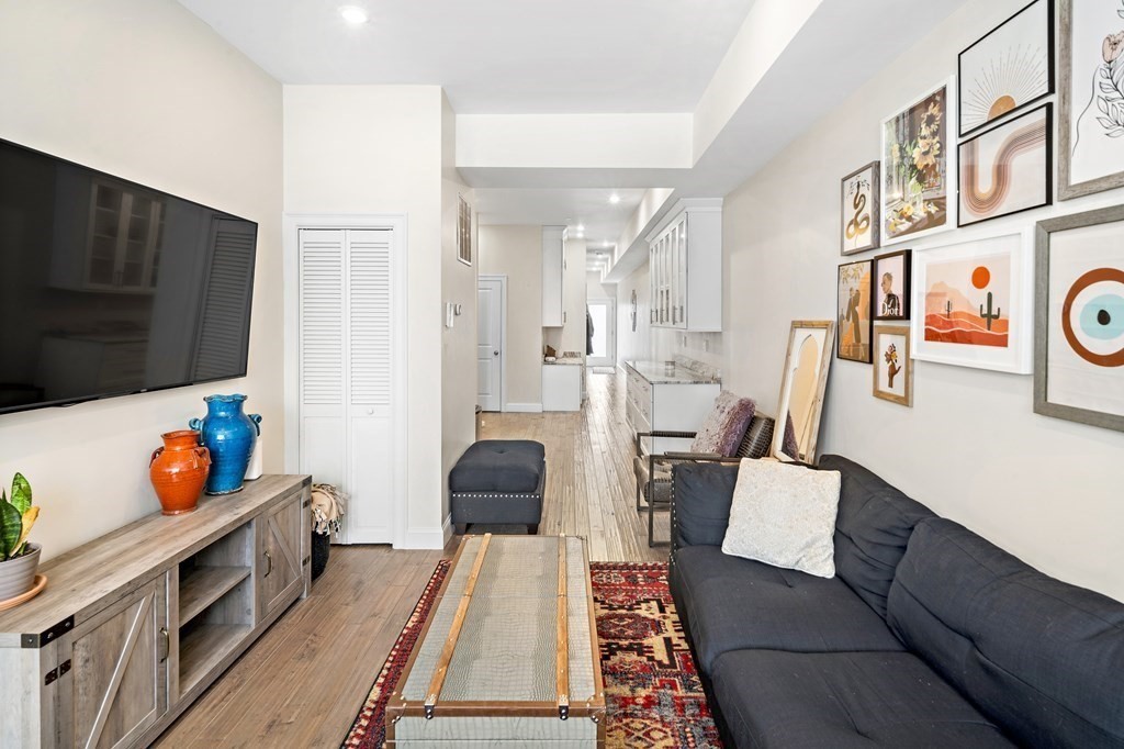 91 Chelsea St, East Boston