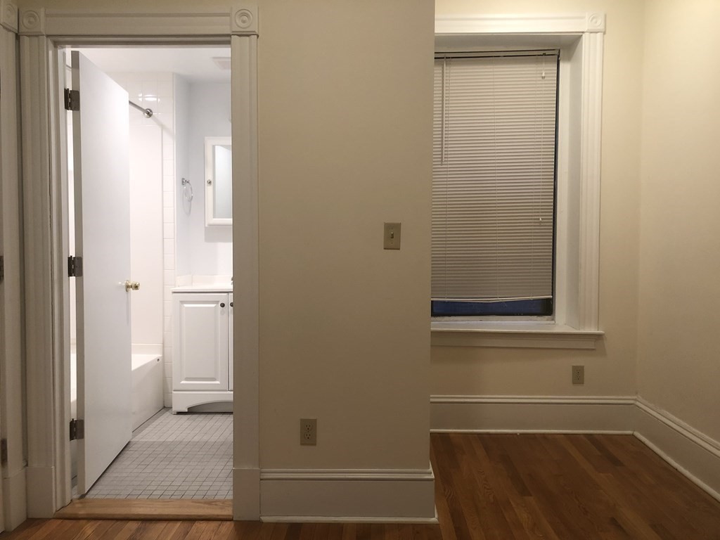 1469 Beacon St, Coolidge Corner