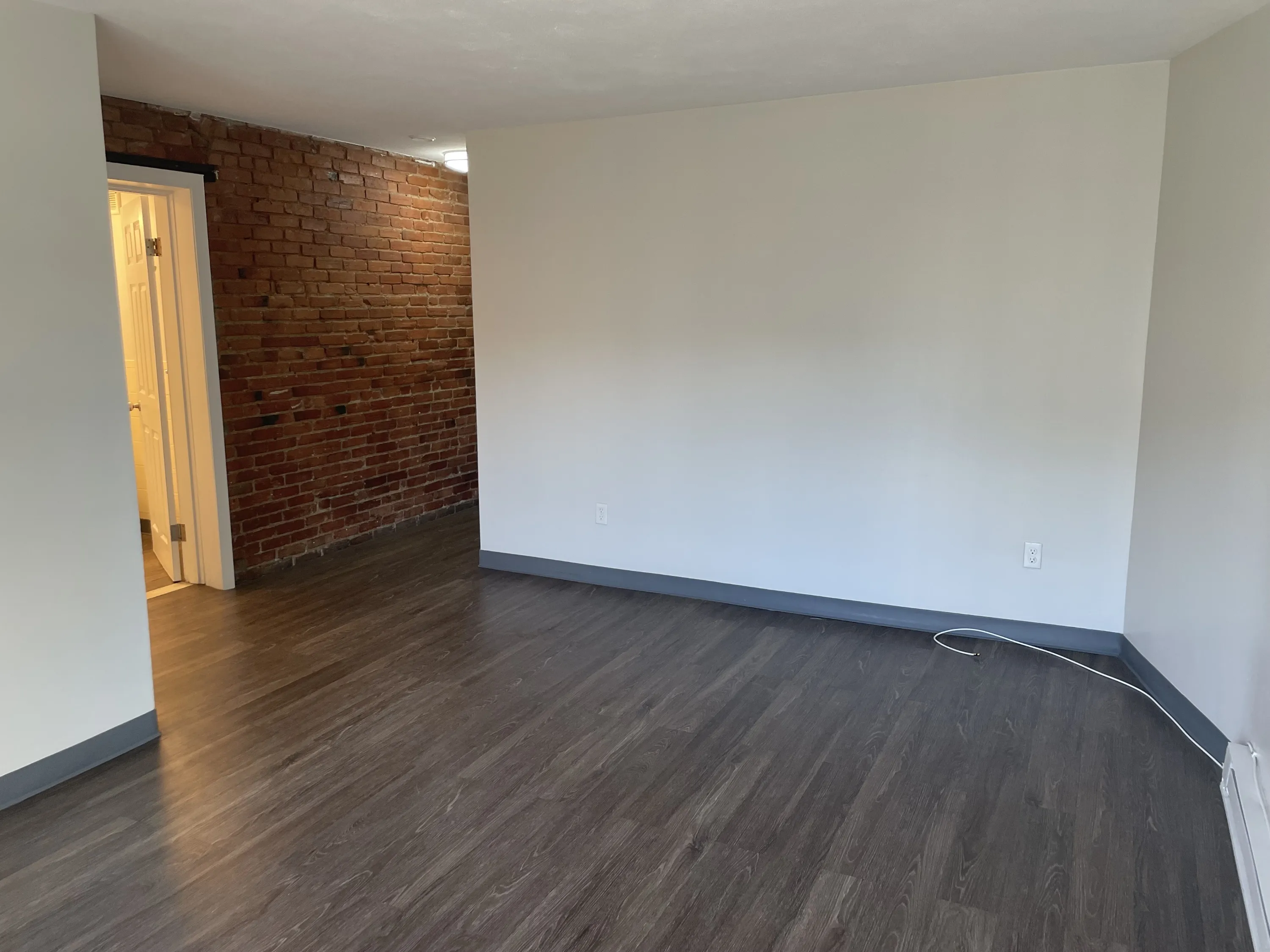 298 Meridian St, Central Square