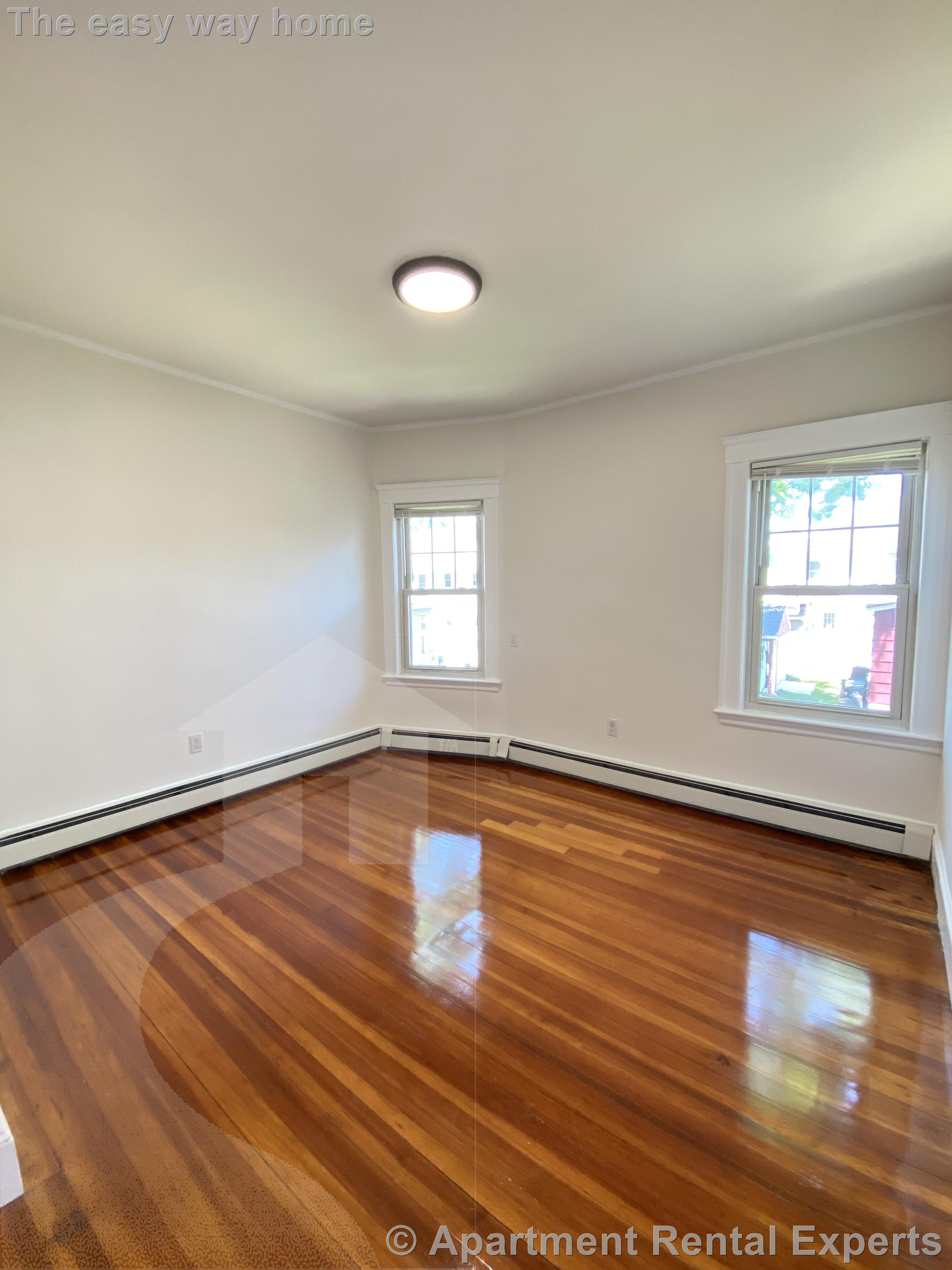 126 Winsor Ave, Watertown Center