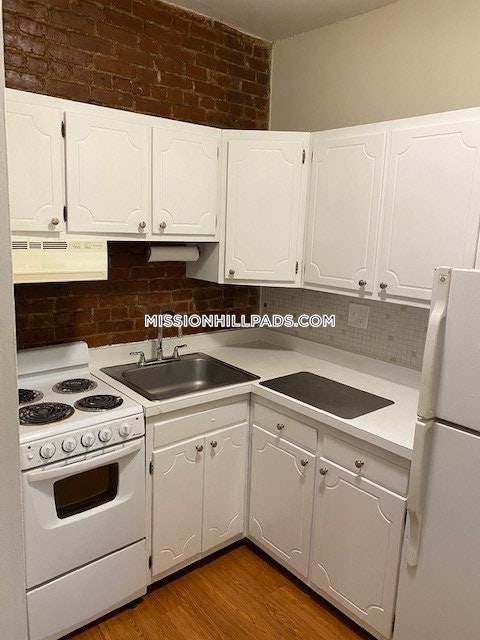 46 South Huntington Ave, Mission Hill