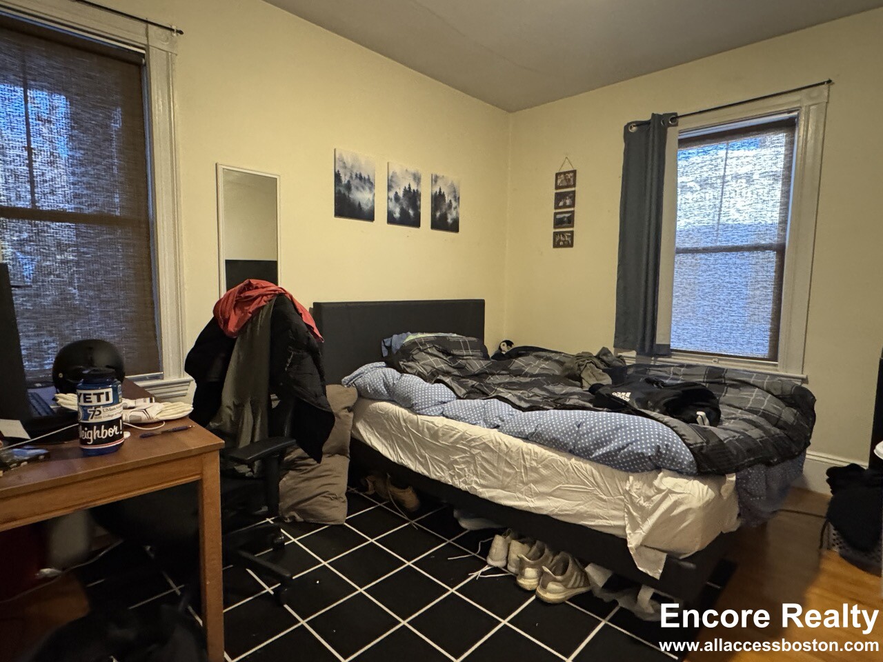 331 Faneuil St, Oak Square