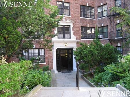 50 Follen St, Neighborhood Nine